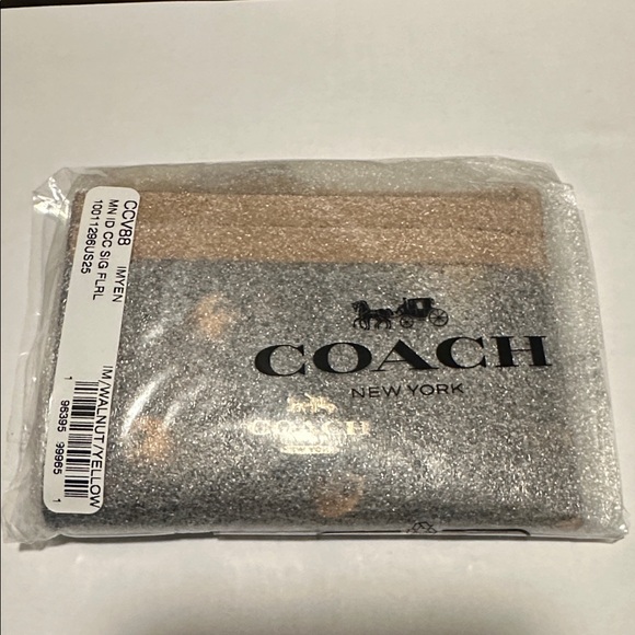 Nwt coach Mini Skinny Id Case In Signature Canvas With Floral Print 🧡 - Picture 2 of 4